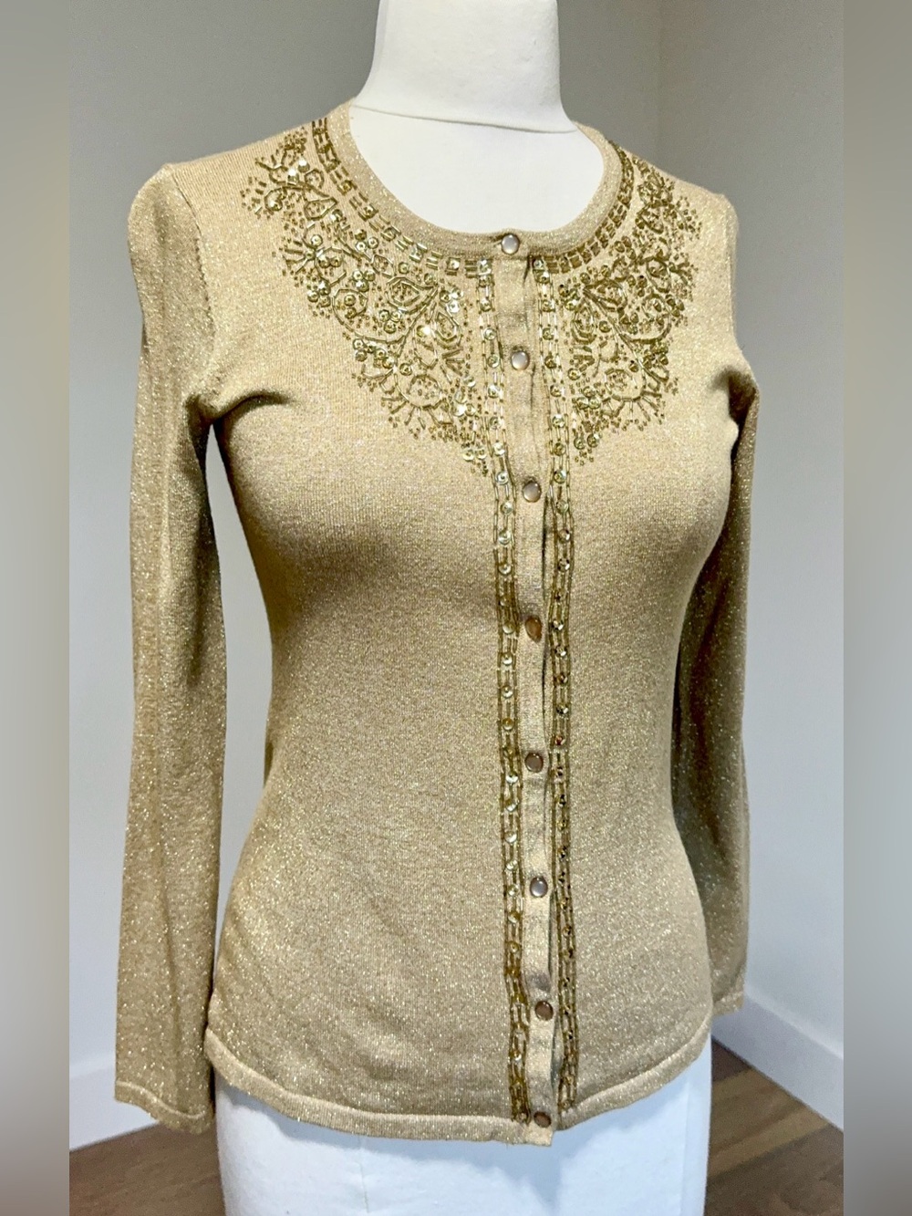 Jaclyn Smith S Gold Shimmer Beaded Cardigan Fitted Knit Elegant Classy Party